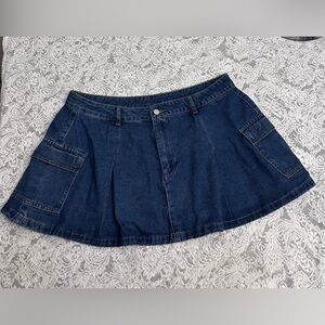 SHEIN Curve Denim Pleated Mini Skirt with Pockets 1XL Y2K